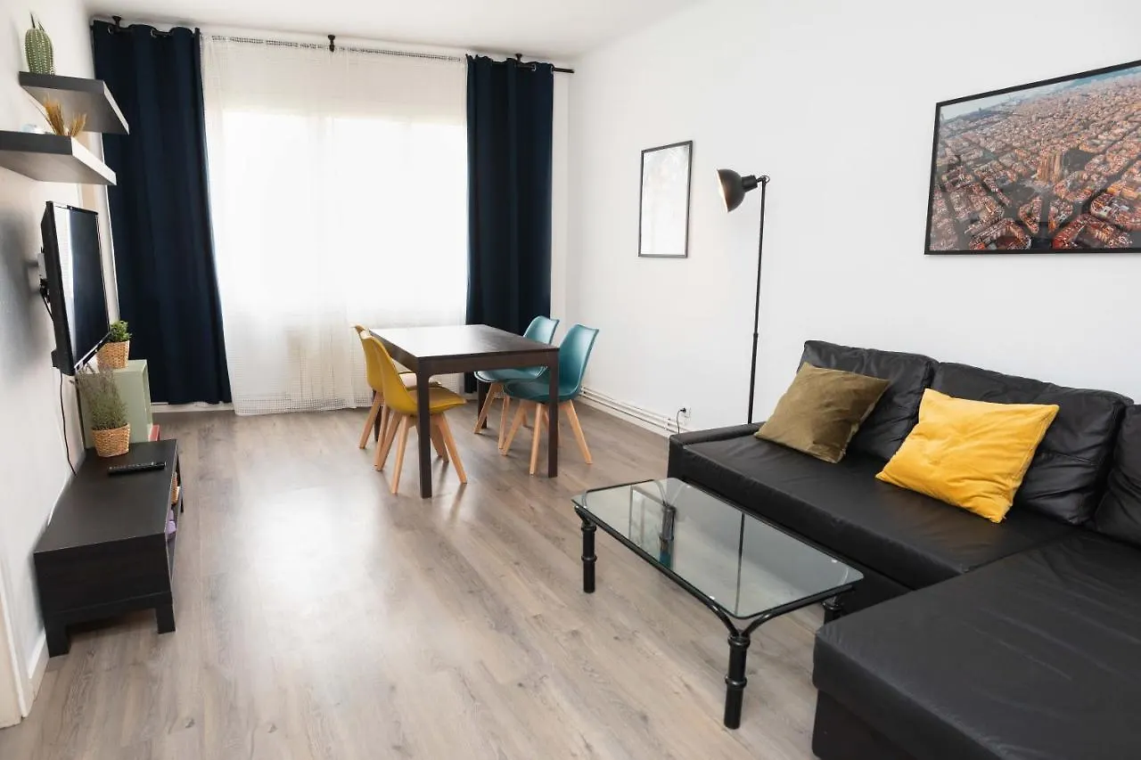 Apartment Carrer De Joan联系方式